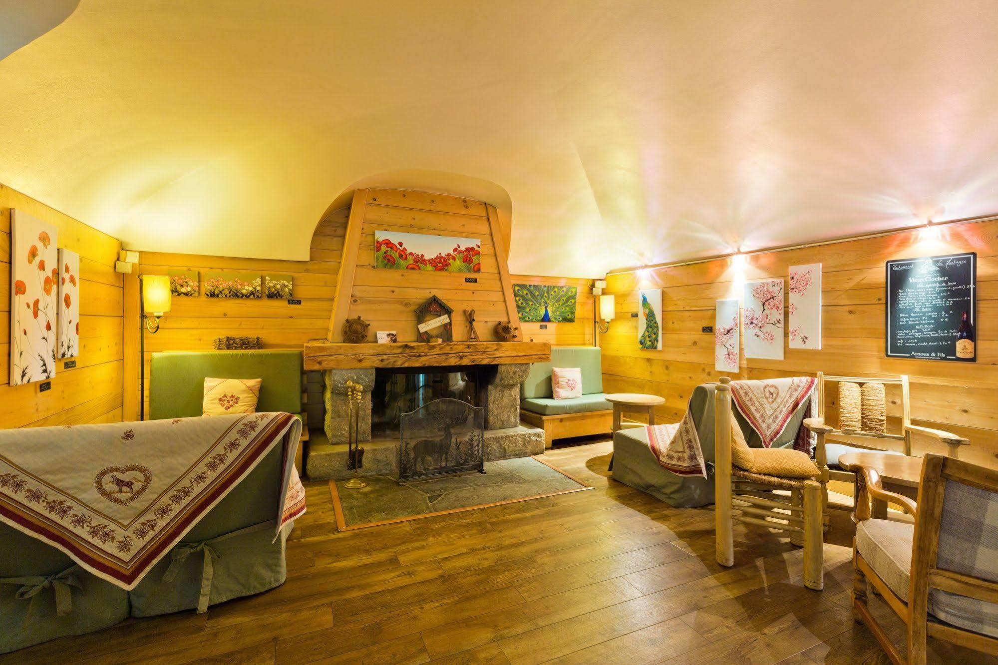 Hotel La Montagne 라클루자 외부 사진